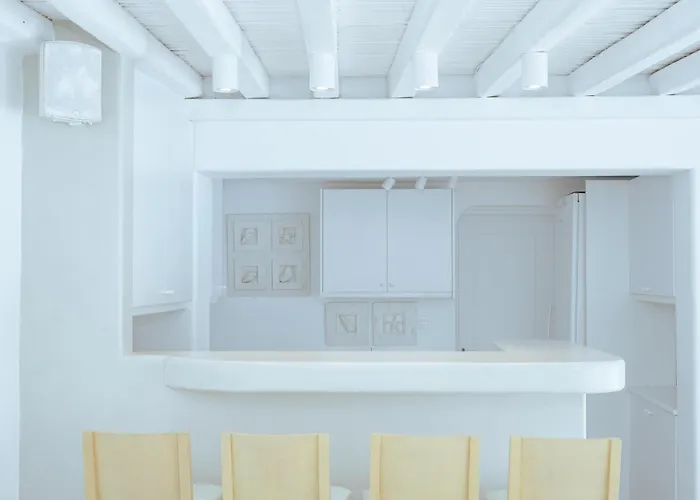 Mykonos White Villa, 5 Bedroom With Private Pool And Breakfast Lejlighed