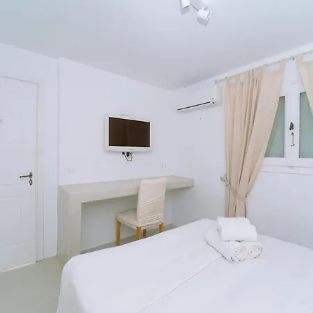 Mykonos White Prince, 5 Bedroom With Private Pool! * Panormos (Mykonos)