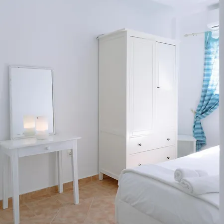 Daire Mykonos White Villa, 5 Bedroom With Private Pool And Breakfast Kalo Livadi